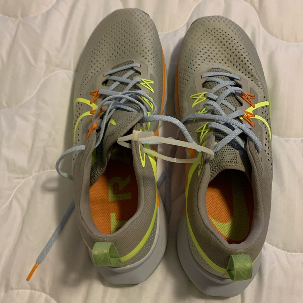 Brand new no tags Men’s Nike